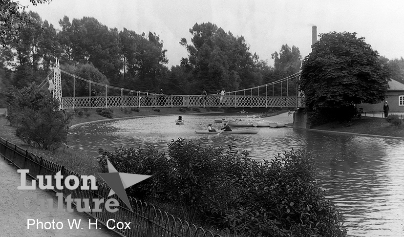 Wardown Park lake 1914