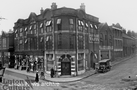 Luton News building Manchester Street